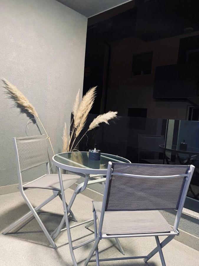 Jacuzzi Apartment Code 96 자그레브 외부 사진