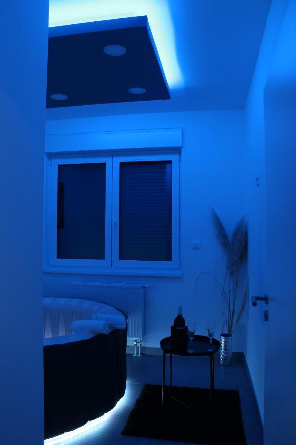 Jacuzzi Apartment Code 96 자그레브 외부 사진